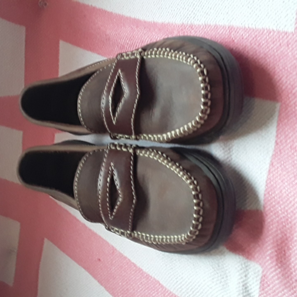 Shoes - Picture 3 of 5